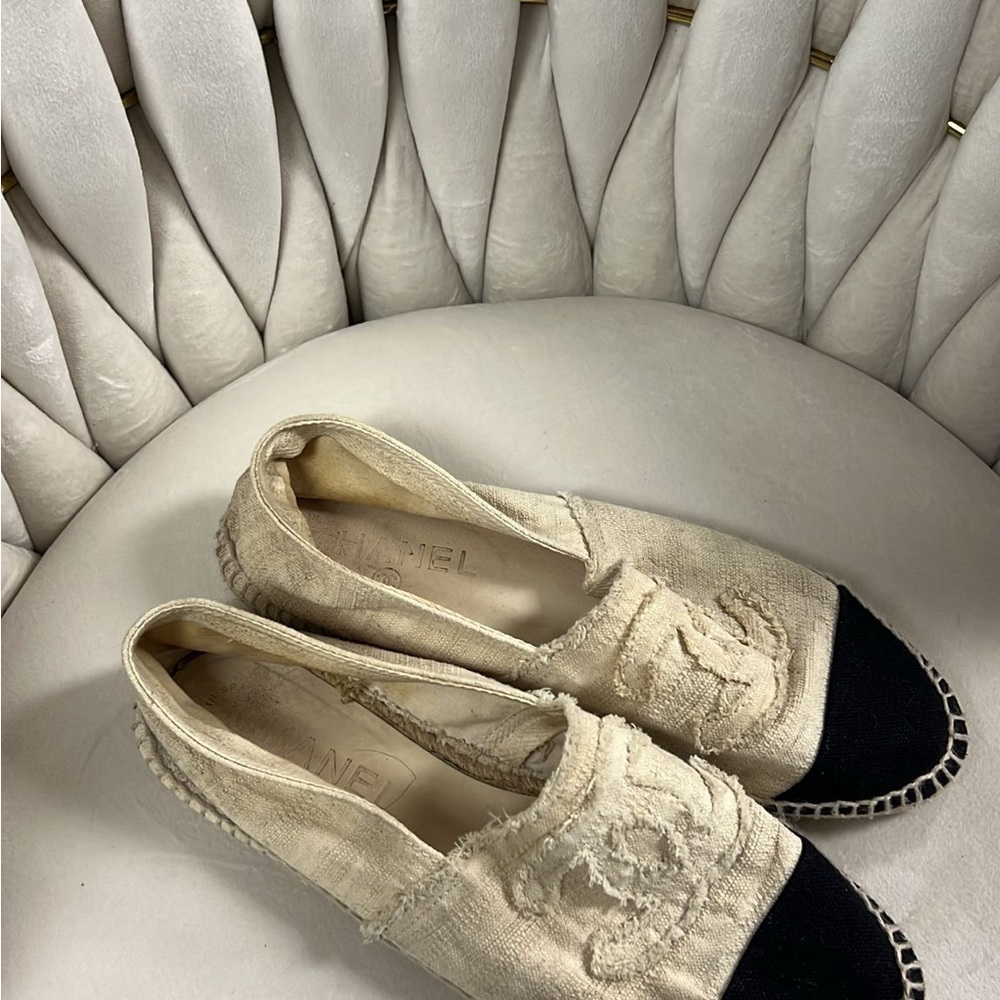 Chanel Cream and Black Espadrille Flats